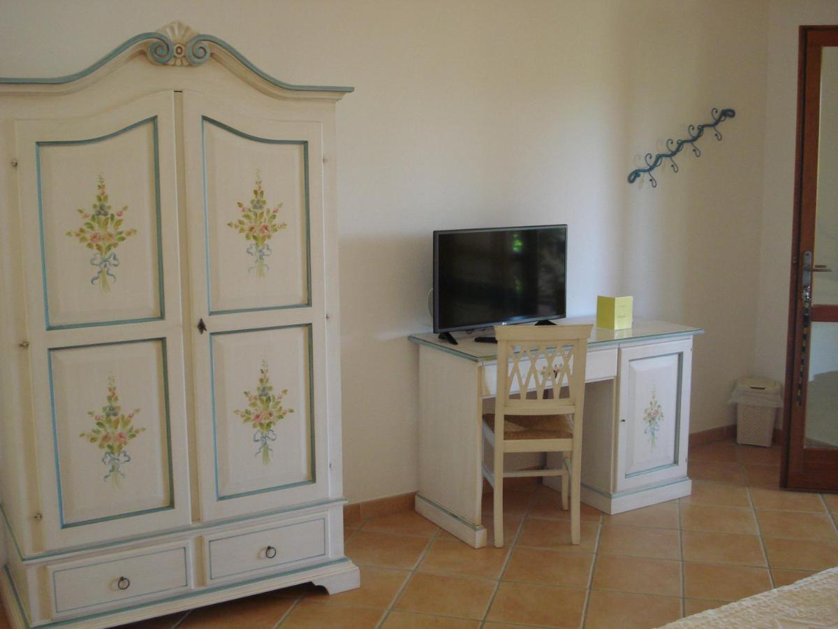 Hotel Valkarana Country Relais (Adults Only) Sant'Antonio di Gallura Eksteriør billede