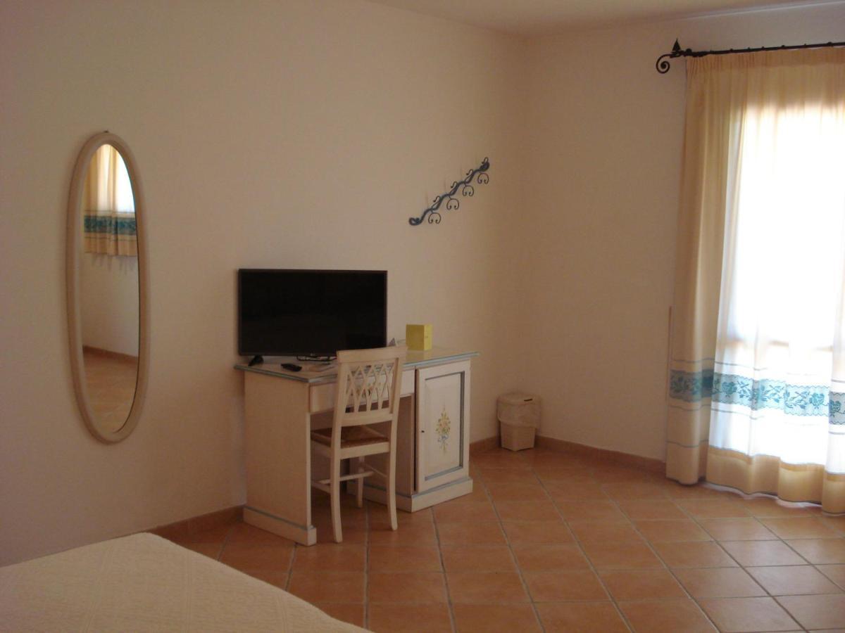 Hotel Valkarana Country Relais (Adults Only) Sant'Antonio di Gallura Eksteriør billede