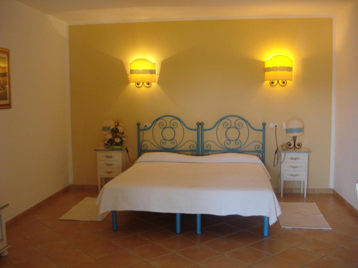 Hotel Valkarana Country Relais (Adults Only) Sant'Antonio di Gallura Eksteriør billede