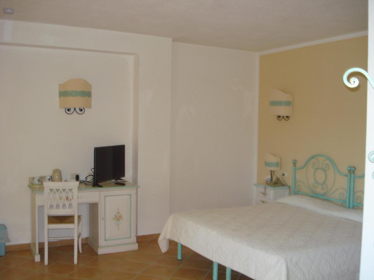 Hotel Valkarana Country Relais (Adults Only) Sant'Antonio di Gallura Eksteriør billede