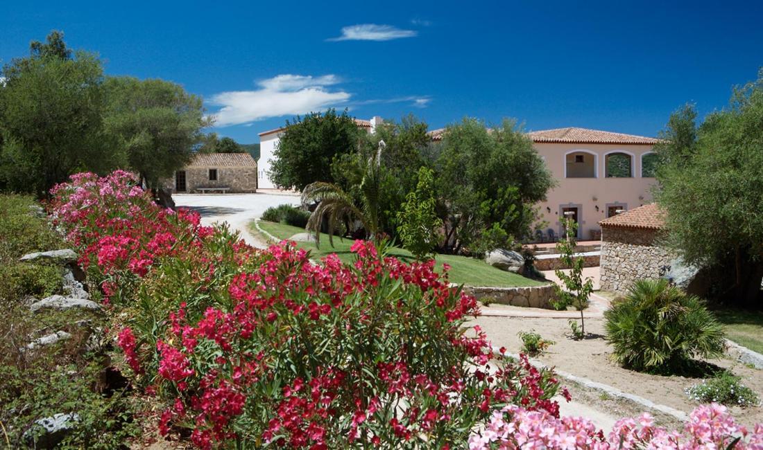 Hotel Valkarana Country Relais (Adults Only) Sant'Antonio di Gallura Eksteriør billede